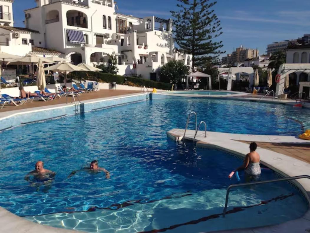Pueblo Evita Apartment In Exclusive Holiday Complex Benalmádena Eksteriør billede